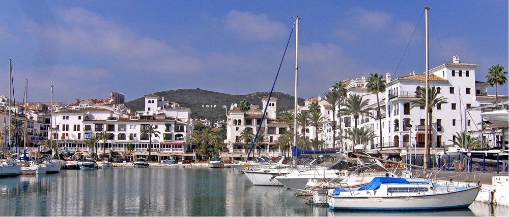 10 reasons to buy a holiday home in Manilva