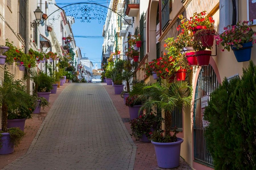 Average Property Prices and Price Per Square Meter in Estepona