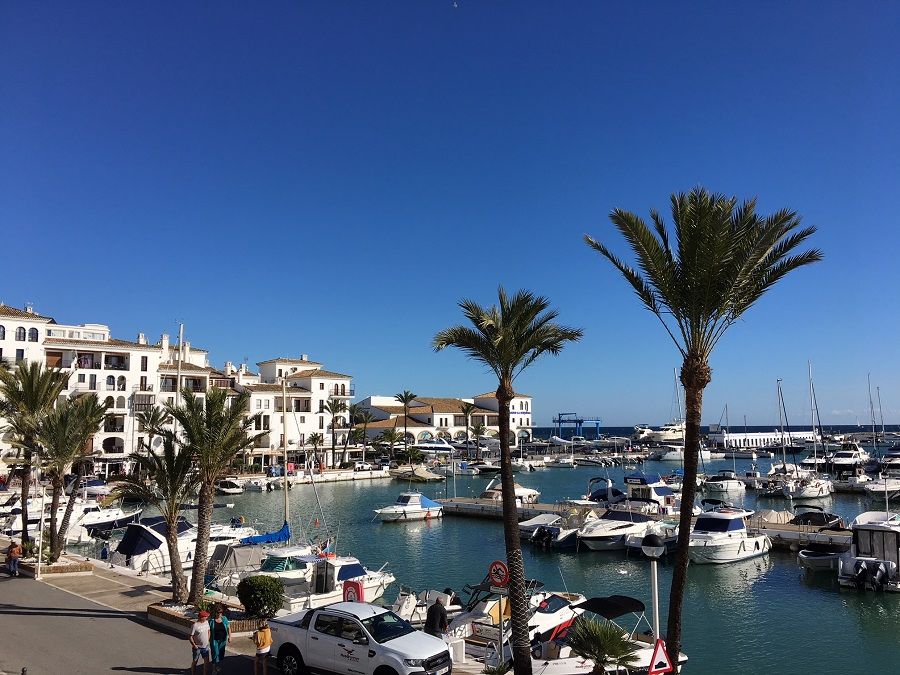 Puerto de la Duquesa is first Andalusian port to implement AI for detection of water contaminant